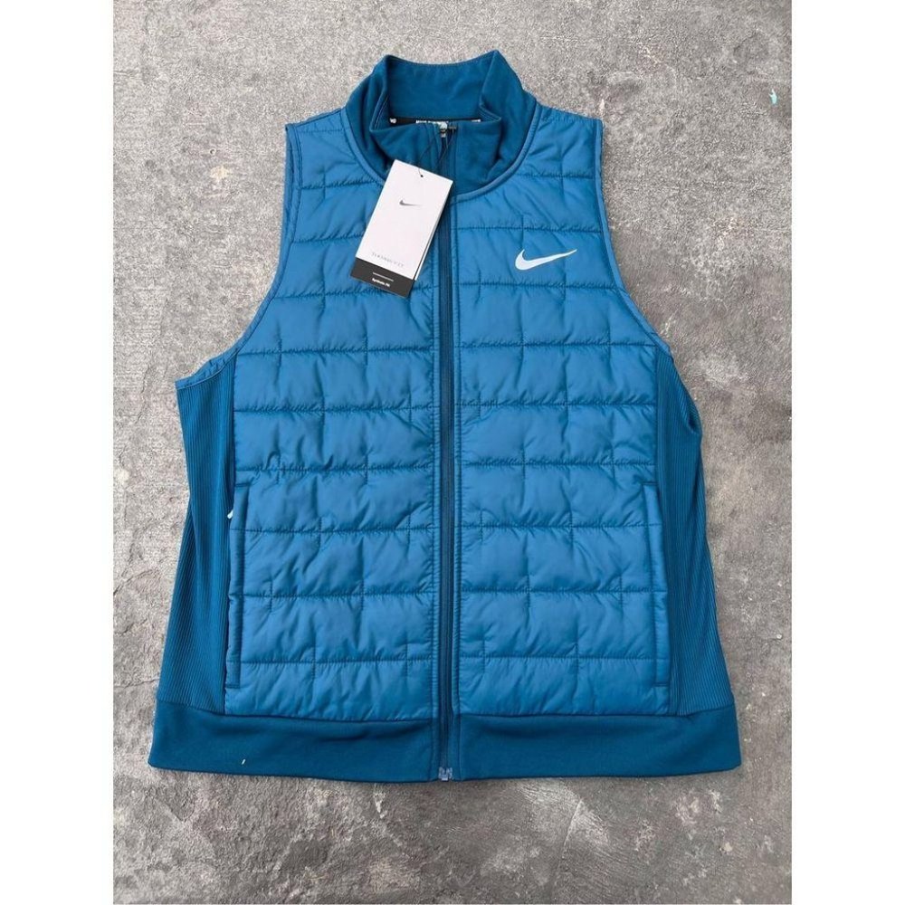 Nike Therma Women's Synthetic-Fill Running Vest M NWT